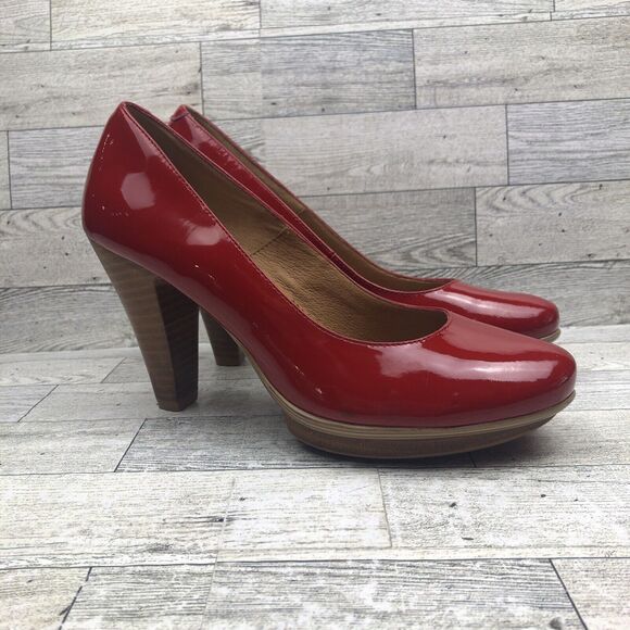 Sofft Red Patent Leather Shoes with Small Platform & Wood-Look Heels Size 7 M - Picture 1 of 13